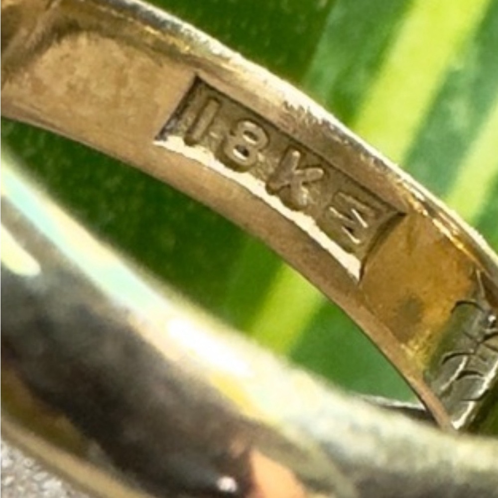 E.DeHaven 18k Emerald & Diamonds ring - Picture 10 of 16